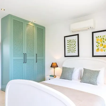 Korsan- 8 Bedroom With Private Pool And Sea View *