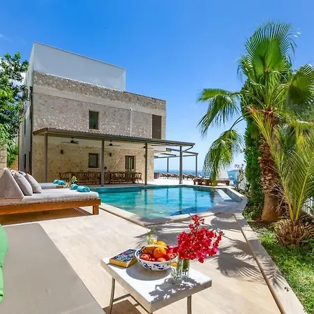 Korsan- 8 Bedroom With Private Pool And Sea View