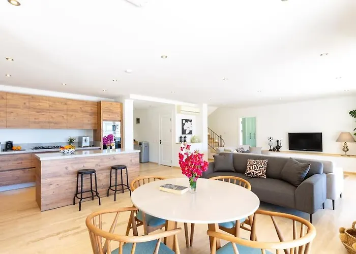 Villa Korsan- 8 Bedroom With Private Pool And Sea View