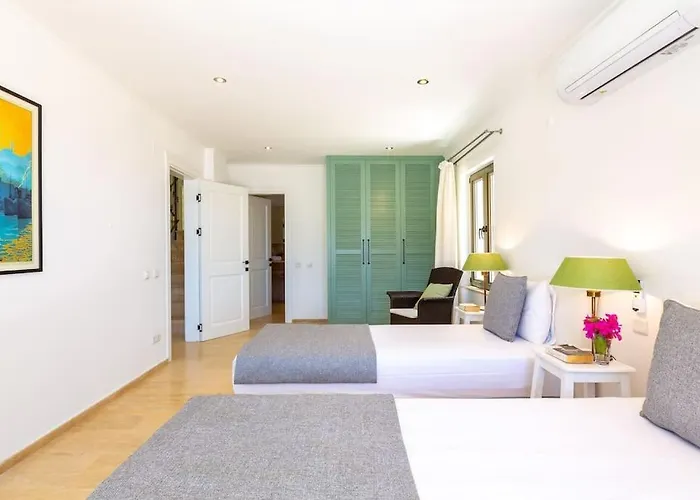 Villa Korsan- 8 Bedroom With Private Pool And Sea View Kaş