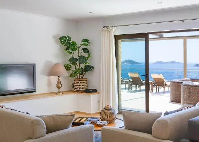 Korsan- 8 Bedroom With Private Pool And Sea View Villa