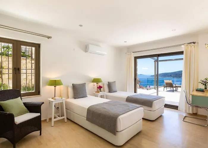 Villa Korsan- 8 Bedroom With Private Pool And Sea View