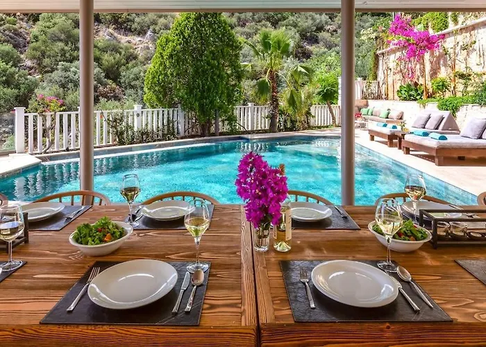 Korsan- 8 Bedroom With Private Pool And Sea View Villa